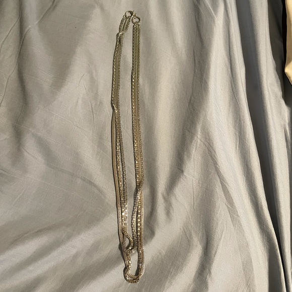 ➡️ 3 Strand Silvertone Necklace - Picture 5 of 5